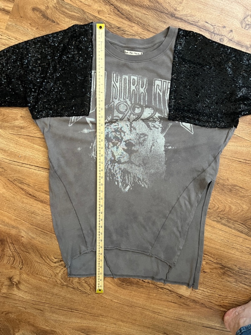 We the free by Free people grey oversized Small black sequence sleeve shirt - Picture 8 of 12